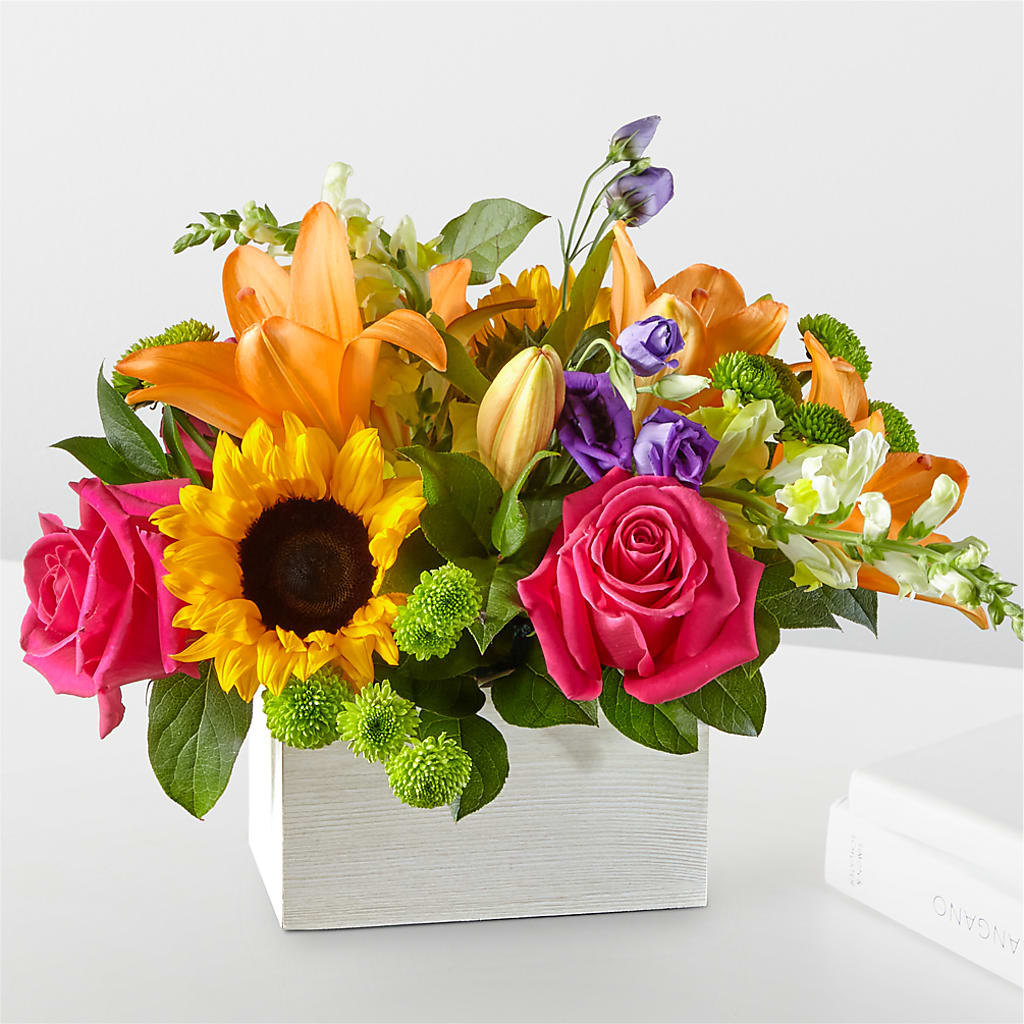 Best Day Box Bouquet – Fleuriste Ampleman Florist Enr, Chateauguay PQ