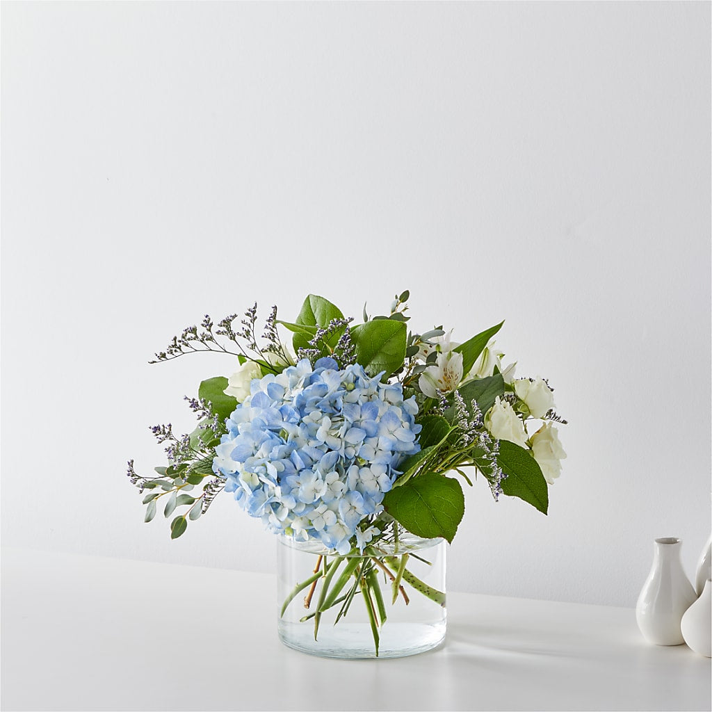Coastal Blossom Bouquet – Fleuriste Ampleman Florist Enr, Chateauguay PQ