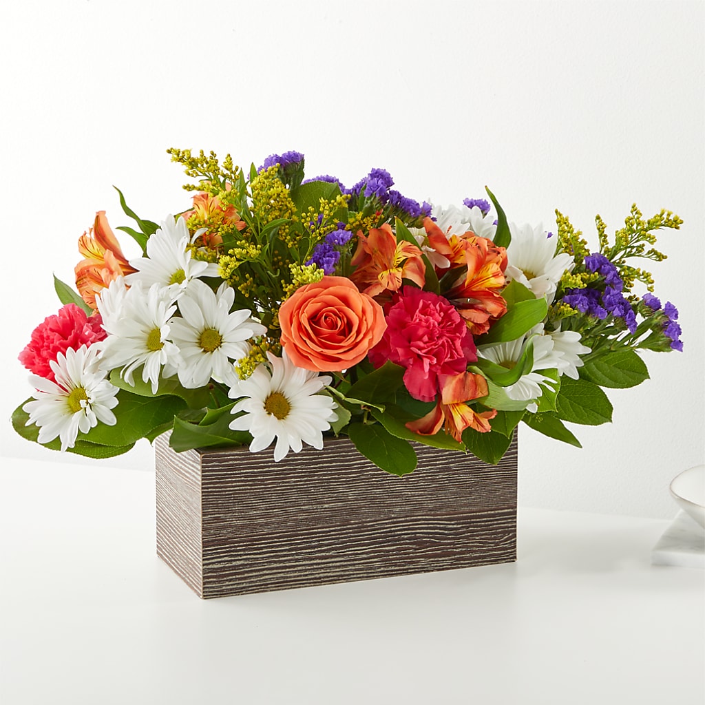 Oopsie Daisy Box Bouquet – Fleuriste Ampleman Florist Enr, Chateauguay PQ