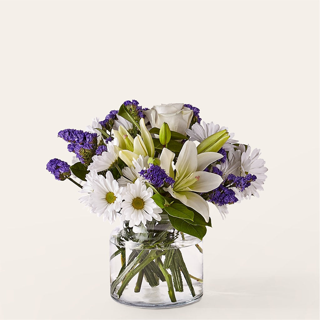 Beyond Blue Bouquet – Fleuriste Ampleman Florist Enr, Chateauguay PQ