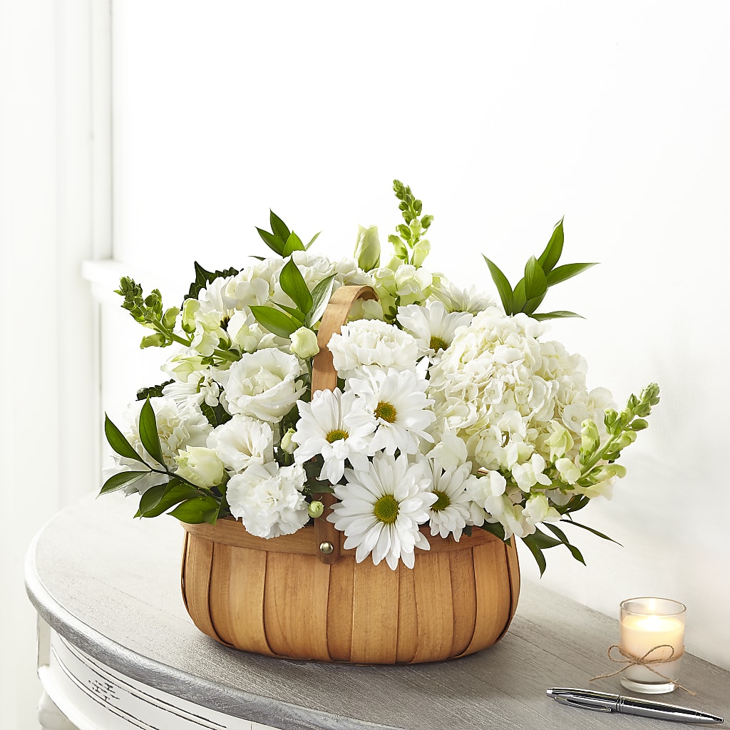 Pure Ivory Basket – Fleuriste Ampleman Florist Enr, Chateauguay PQ