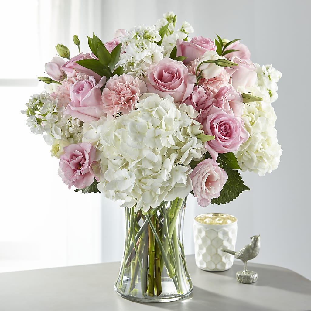 Guiding Grace Bouquet – Fleuriste Ampleman Florist Enr, Chateauguay PQ