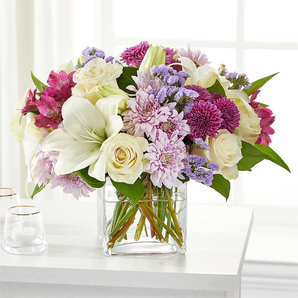 Cared For Bouquet – Fleuriste Ampleman Florist Enr, Chateauguay PQ