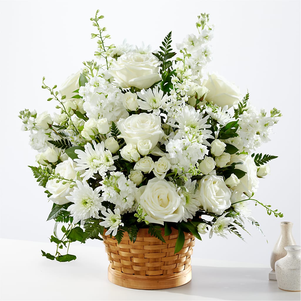 Heartfelt Condolences Arrangement – Fleuriste Ampleman Florist Enr, Chateauguay PQ