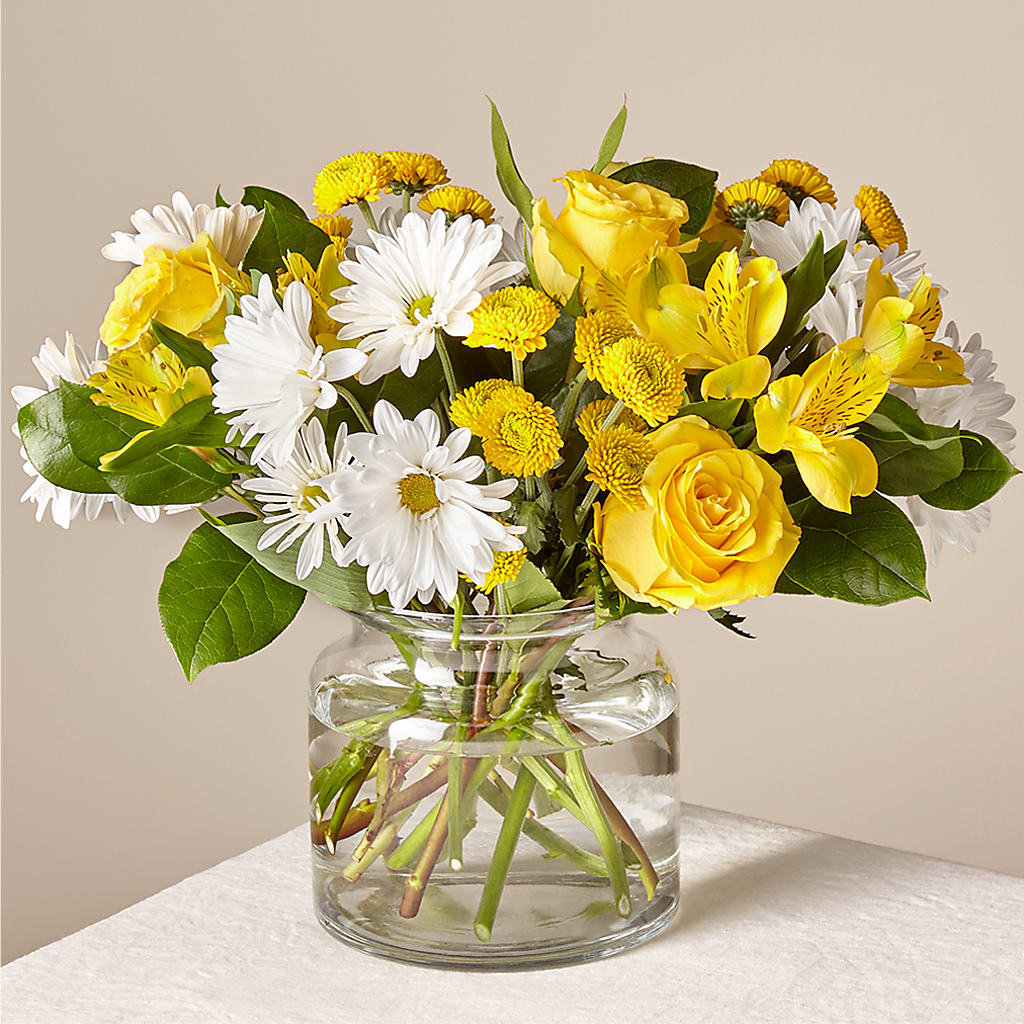 Sunny Sentiments Bouquet – Fleuriste Ampleman Florist Enr, Chateauguay PQ