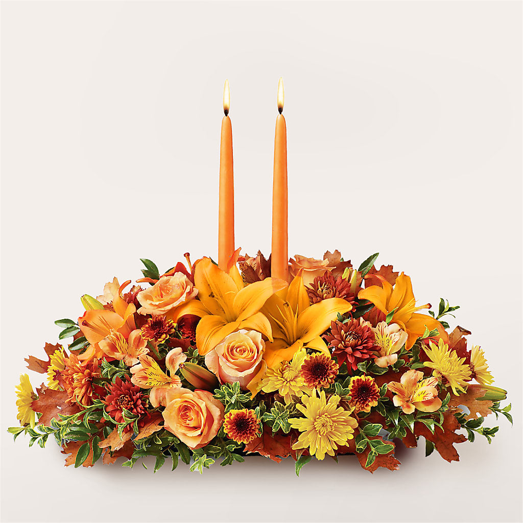 Traditions Centerpiece – Fleuriste Ampleman Florist Enr, Chateauguay PQ