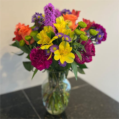 Bold & Bright – A Florist Original –  Fleuriste Ampleman Florist Enr, Chateauguay PQ