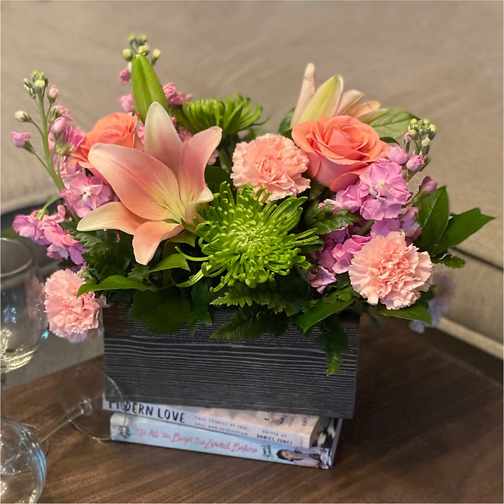 Beautiful Spirit Basket –  Fleuriste Ampleman Florist Enr, Chateauguay PQ
