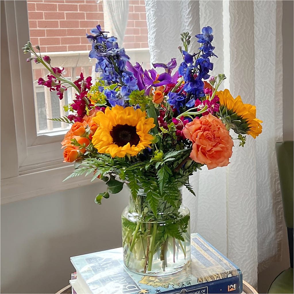 Rays of Life Bouquet –  Fleuriste Ampleman Florist Enr, Chateauguay PQ