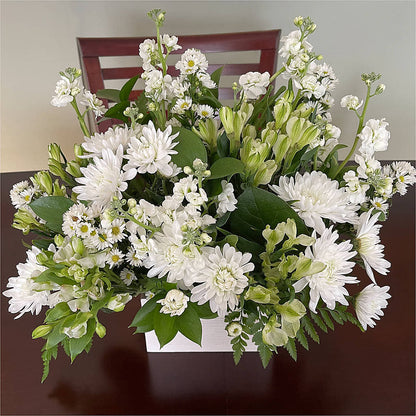 Eternal Affection Arrangement –  Fleuriste Ampleman Florist Enr, Chateauguay PQ
