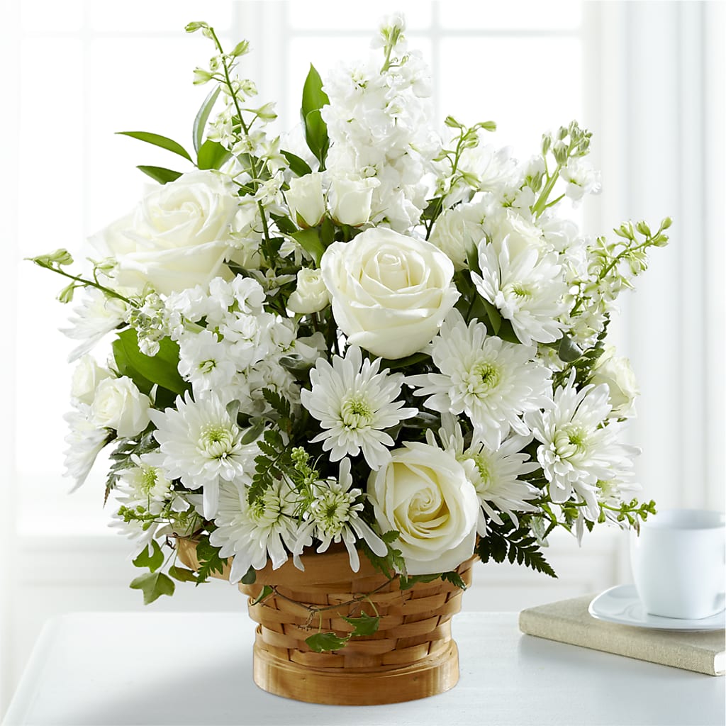 Heartfelt Condolences Arrangement –  Fleuriste Ampleman Florist Enr, Chateauguay PQ