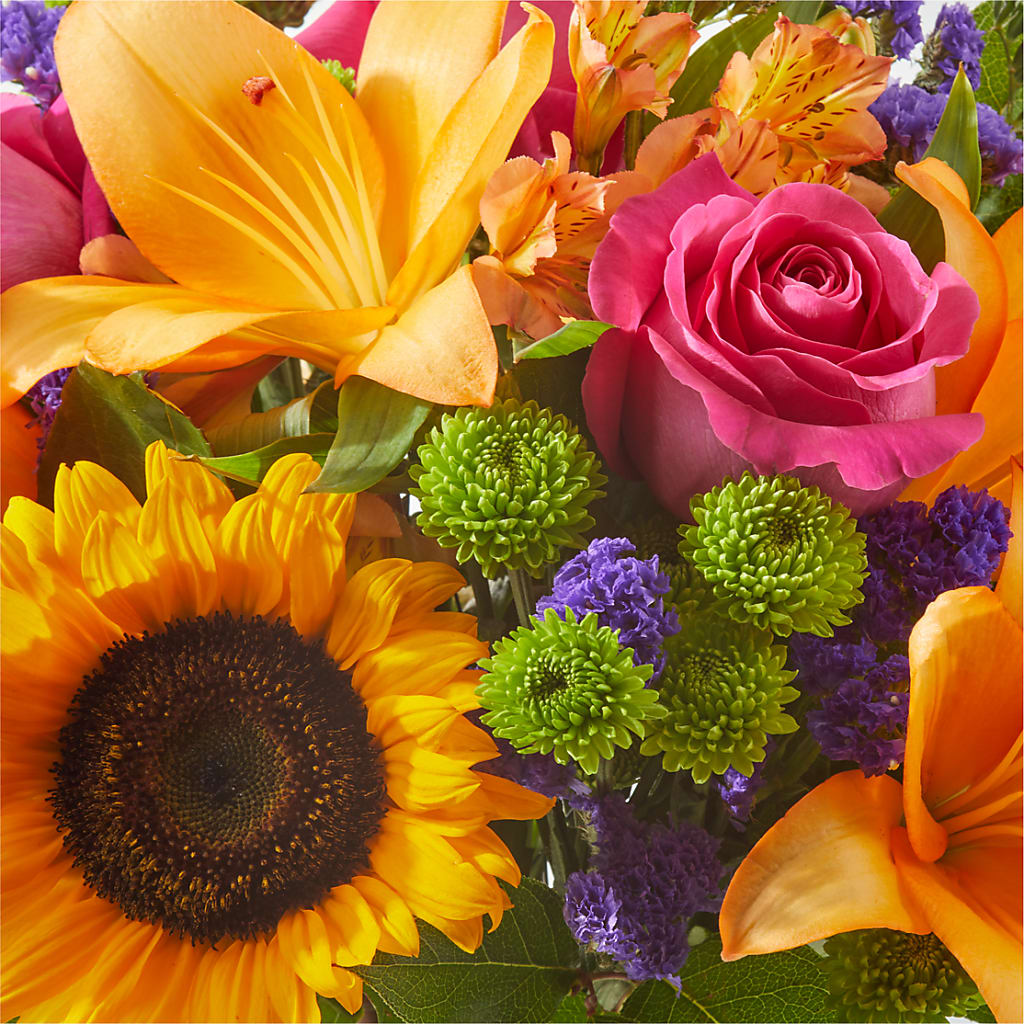 Joyful Bouquet –  Fleuriste Ampleman Florist Enr, Chateauguay PQ
