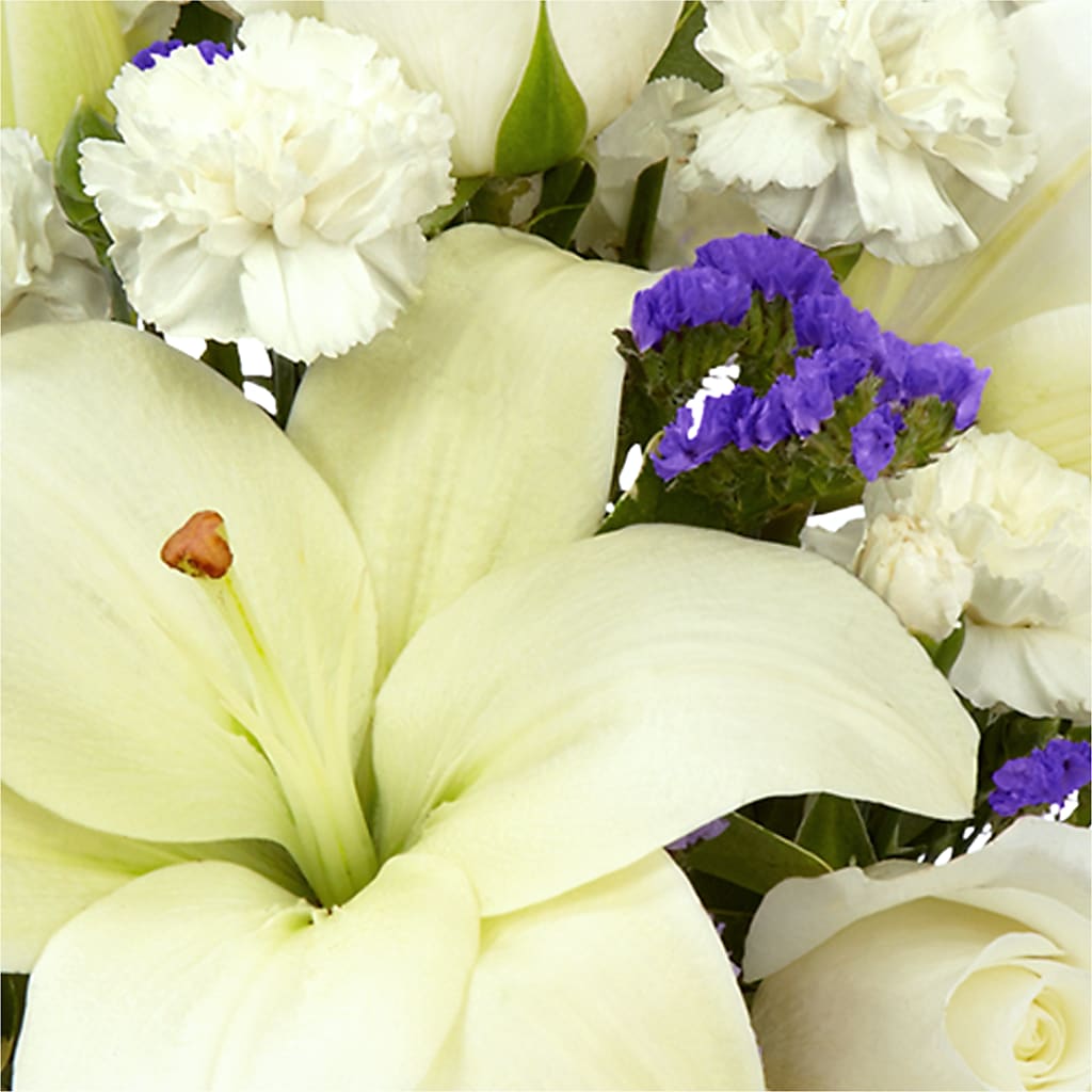 Sapphire Rush Bouquet –  Fleuriste Ampleman Florist Enr, Chateauguay PQ