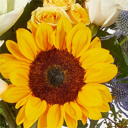 Wonderfully Sunny Bouquet –  Fleuriste Ampleman Florist Enr, Chateauguay PQ